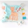 VULLI Doudou plat bleu Sophie la Girafe etiquettes en tissu 4 noeuds (18551)